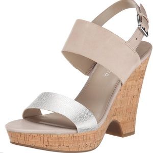 NWT Franco Sarto womens 8.5 beige platform wedges